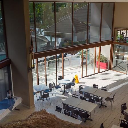 Broadbeach Savannah Resort Bagian luar foto