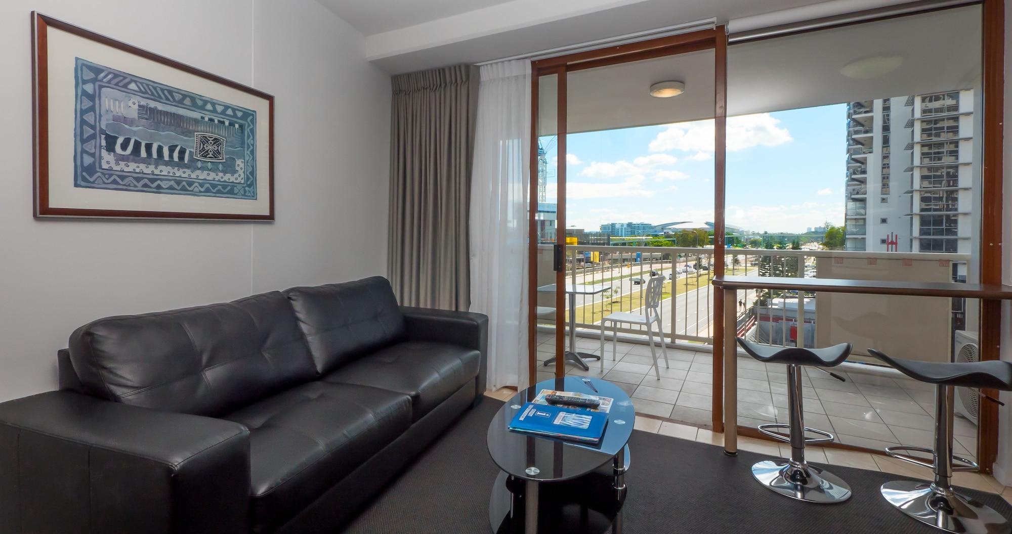 Broadbeach Savannah Resort Bagian luar foto