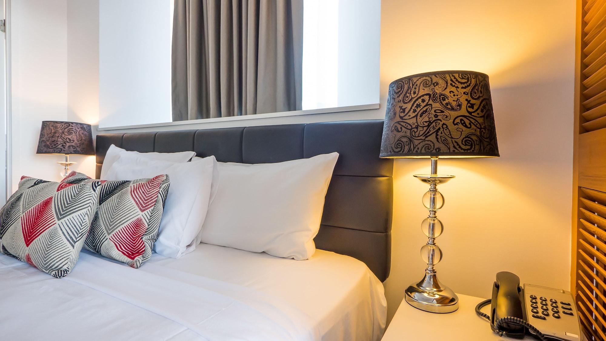 Broadbeach Savannah Resort Bagian luar foto