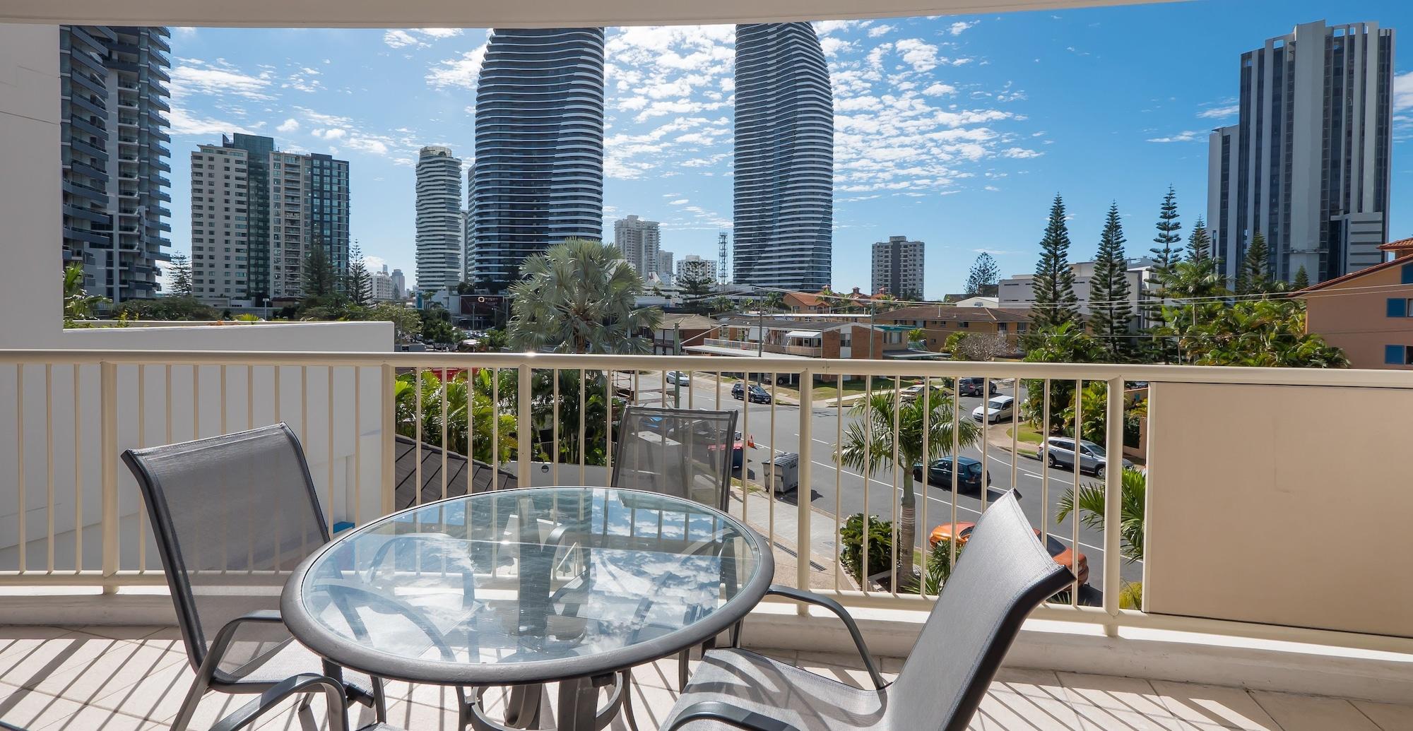 Broadbeach Savannah Resort Bagian luar foto