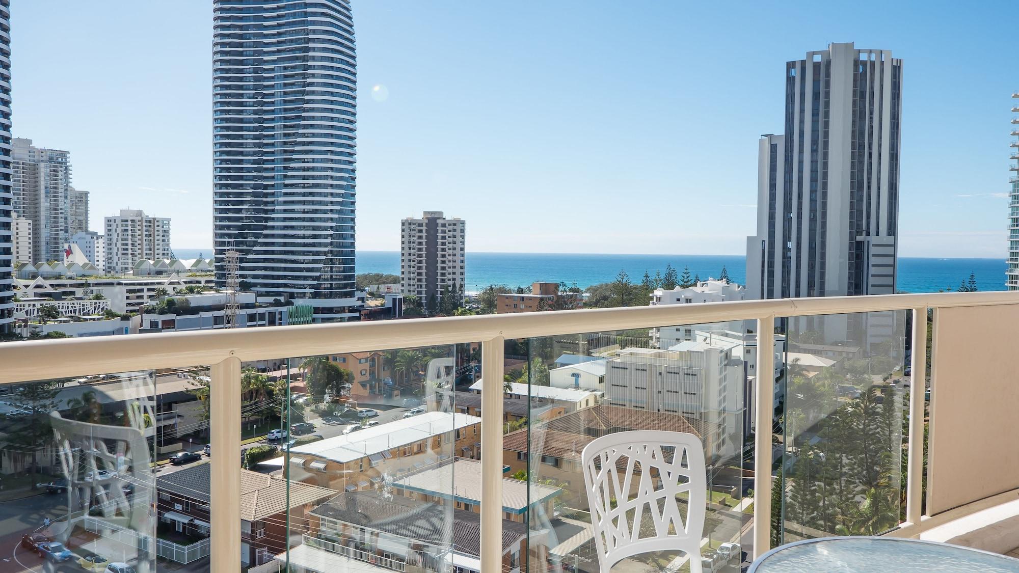 Broadbeach Savannah Resort Bagian luar foto