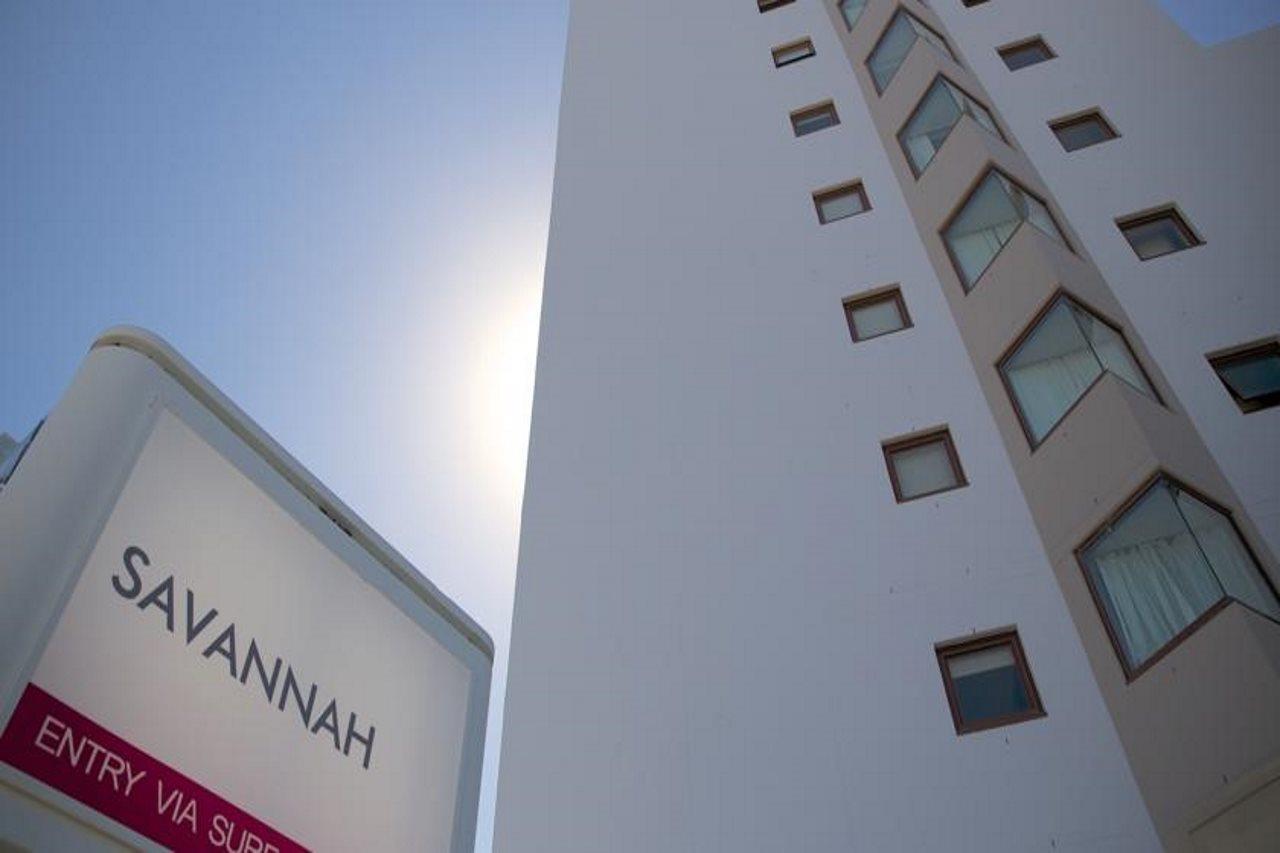 Broadbeach Savannah Resort Bagian luar foto