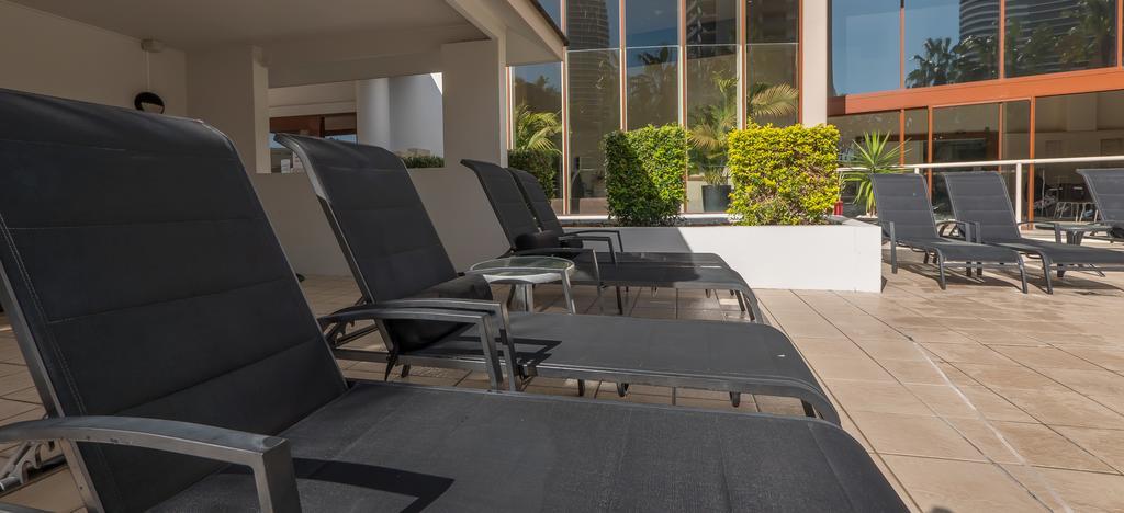 Broadbeach Savannah Resort Bagian luar foto