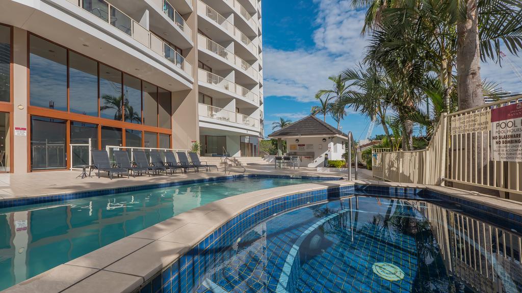 Broadbeach Savannah Resort Bagian luar foto